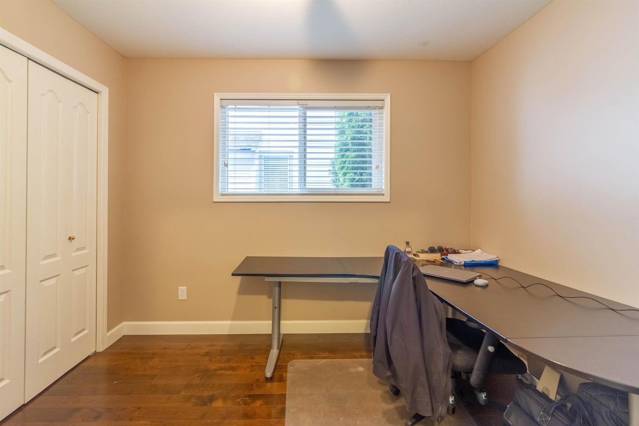 1872 Walnut Crescent - Central Coquitlam Single Family Residence for Sale, 5 Bedrooms (R3010117)# - 15