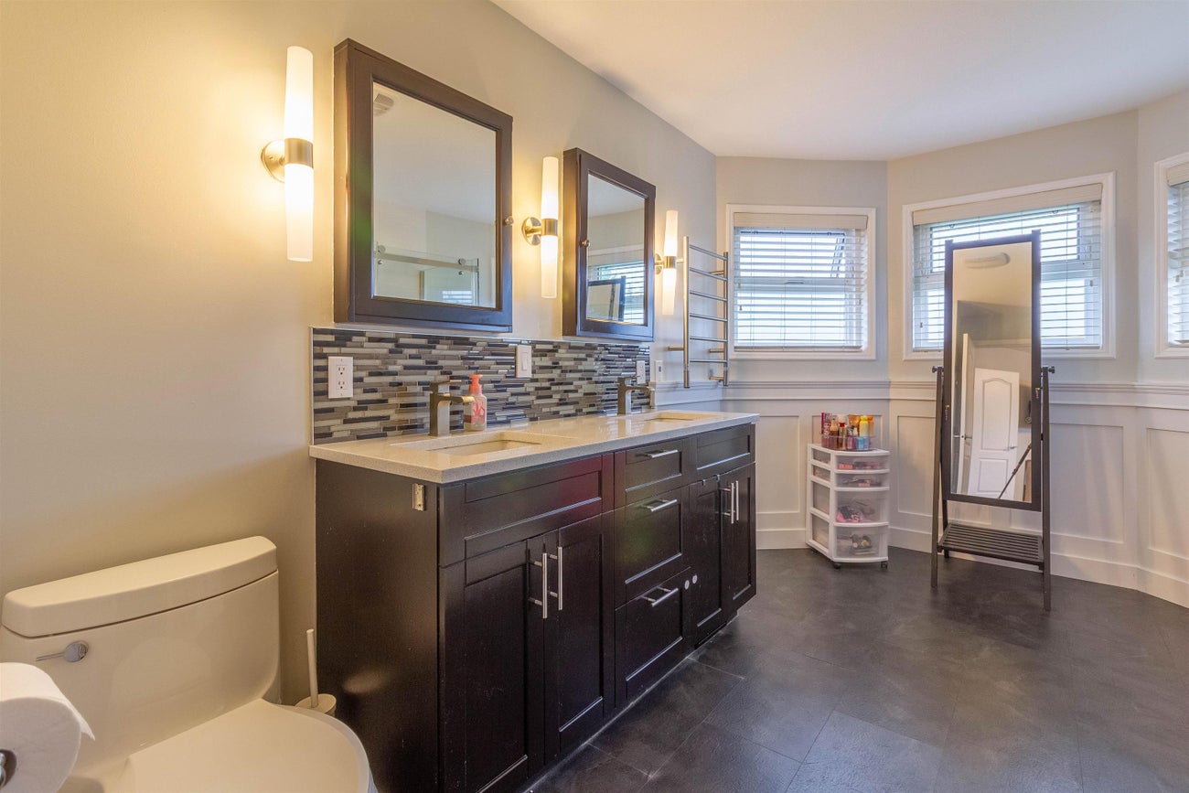 1872 Walnut Crescent - Central Coquitlam Single Family Residence for Sale, 5 Bedrooms (R3010117) #18