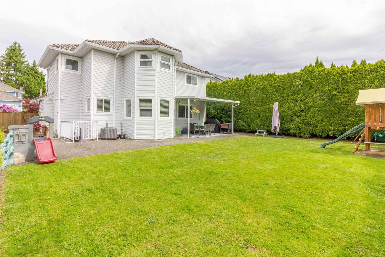 1872 Walnut Crescent - Central Coquitlam Single Family Residence for Sale, 5 Bedrooms (R3010117)# - 36