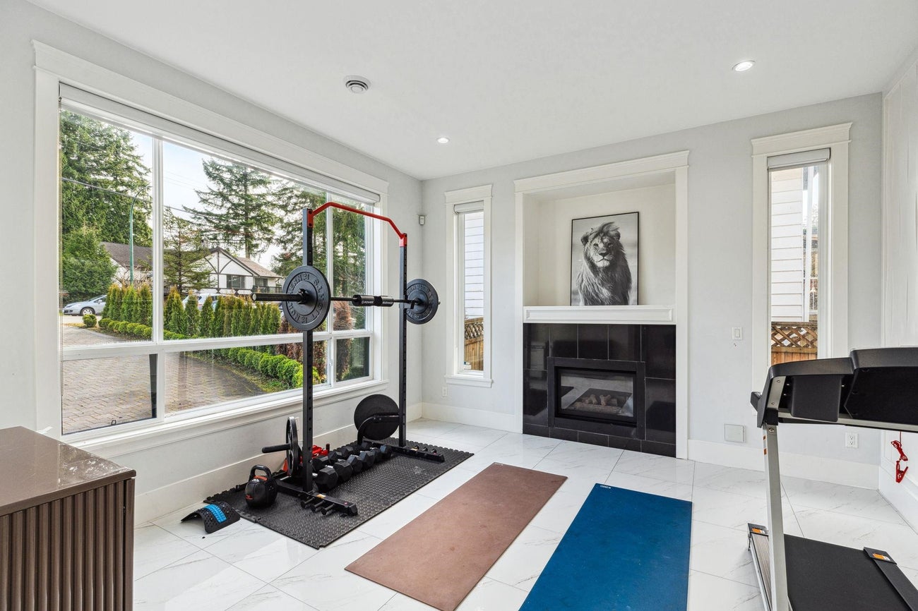 338 Mundy Street - Central Coquitlam Single Family Residence for Sale, 8 Bedrooms (R3010361) #12
