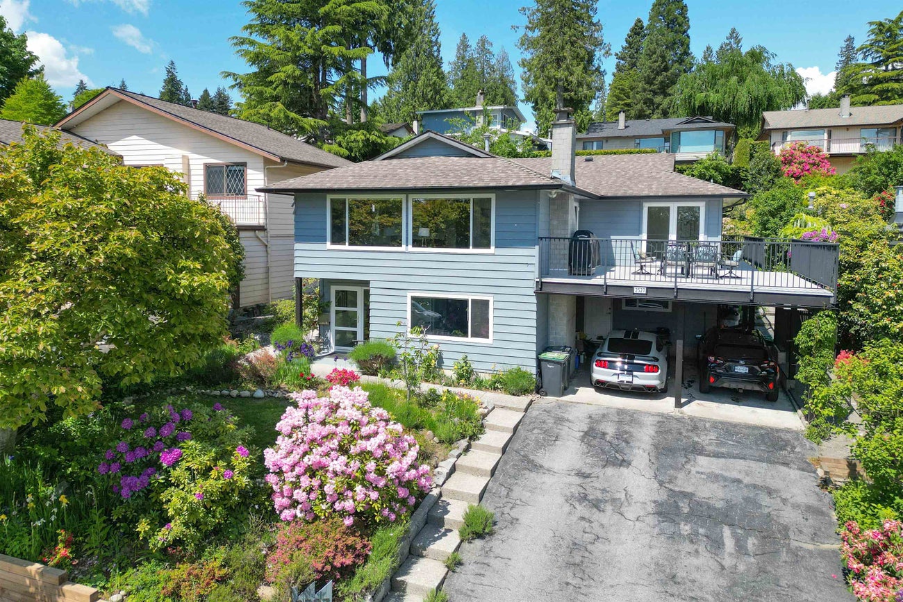 2527 Arundel Lane - Coquitlam East Single Family Residence for Sale, 4 Bedrooms (R3010446) #1