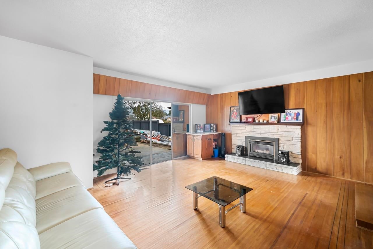 761 Cottonwood Avenue - Coquitlam West Single Family Residence for Sale, 3 Bedrooms (R3010548) #3