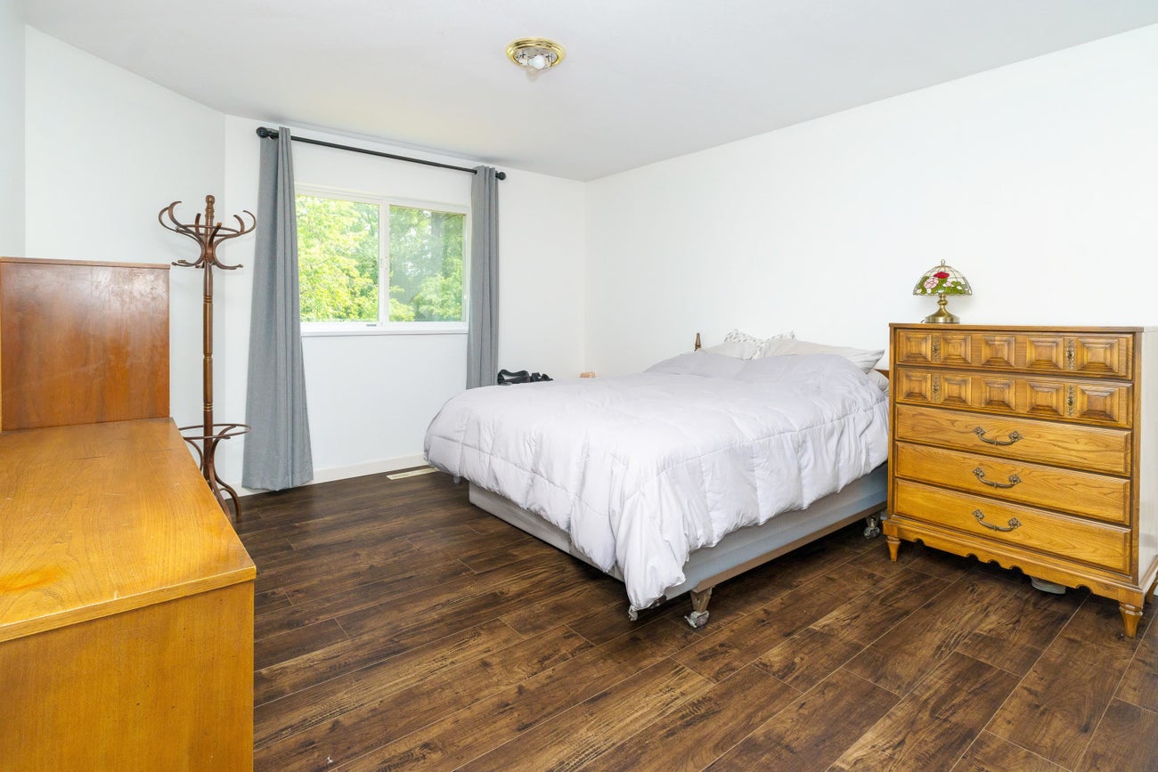 27269 32b Avenue - Aldergrove Langley Single Family Residence for Sale, 4 Bedrooms (R3010551) #13