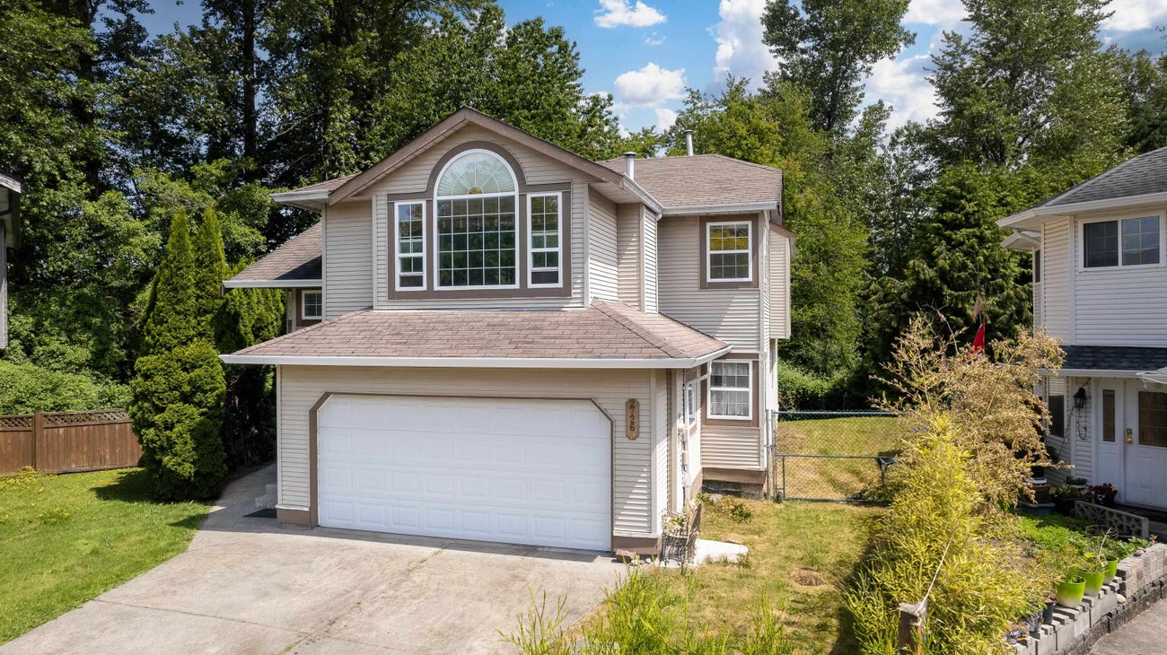 27269 32b Avenue - Aldergrove Langley Single Family Residence for Sale, 4 Bedrooms (R3010551) #2