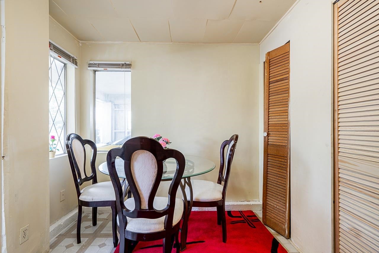 2294 Austin Avenue - Central Coquitlam Single Family Residence for Sale, 5 Bedrooms (R3011209) #19