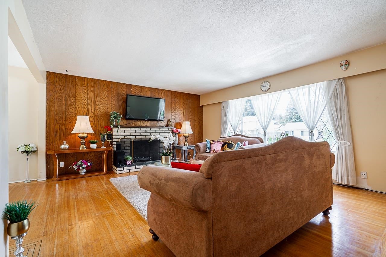 2294 Austin Avenue - Central Coquitlam Single Family Residence for Sale, 5 Bedrooms (R3011209) #3