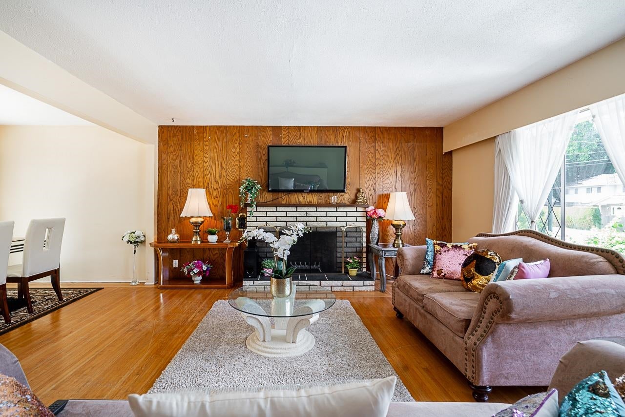 2294 Austin Avenue - Central Coquitlam Single Family Residence for Sale, 5 Bedrooms (R3011209) #4