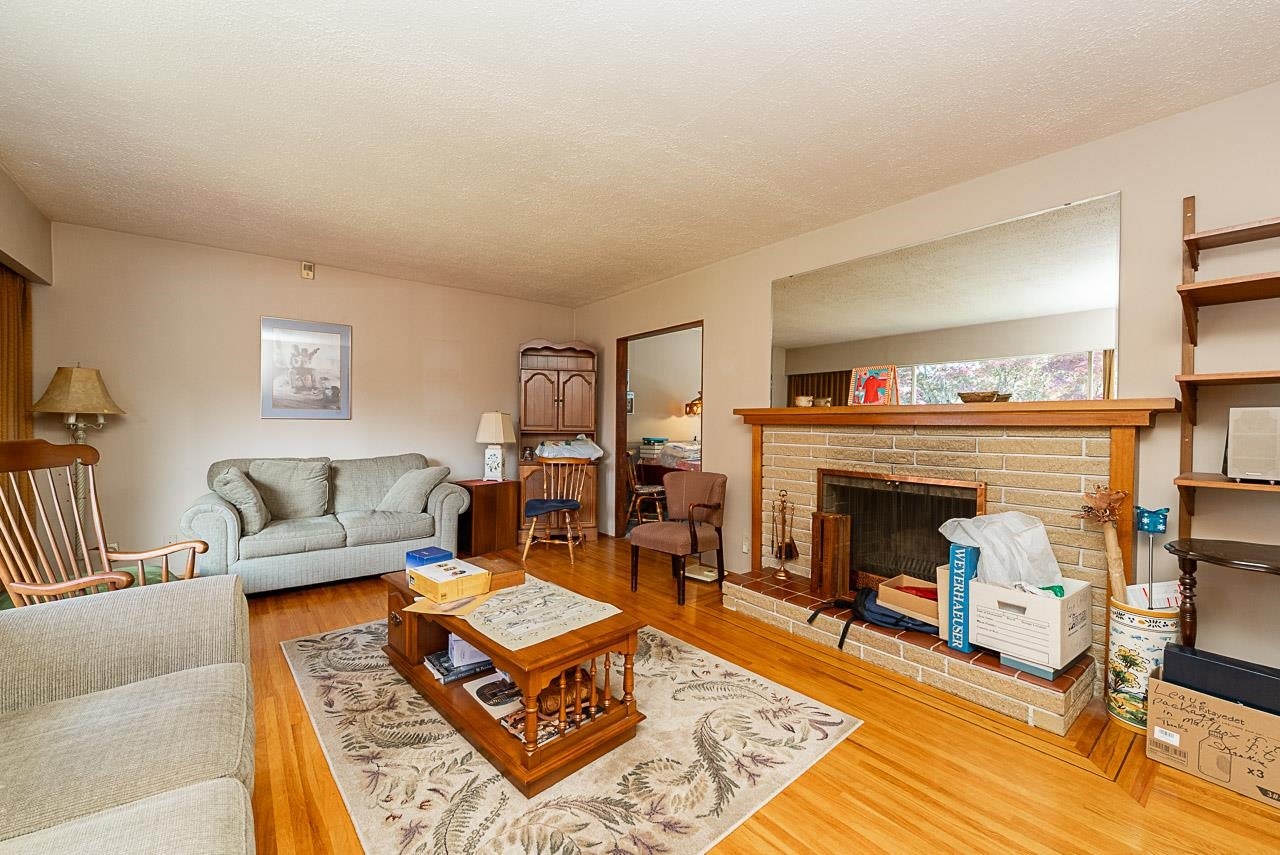 614 Chapman Avenue - Coquitlam West Single Family Residence for Sale, 3 Bedrooms (R3011351)# - 8