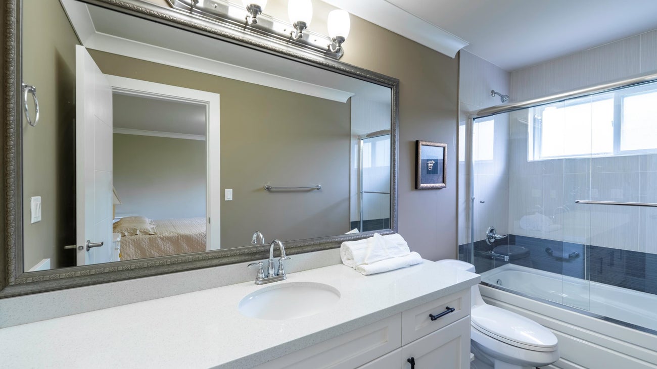 1565 King Albert Avenue - Central Coquitlam Single Family Residence for Sale, 8 Bedrooms (R3011648) #30