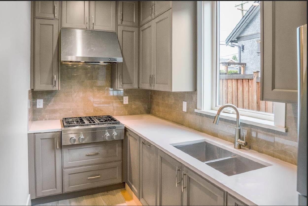1430 Duthie Avenue - Simon Fraser Univer. Single Family Residence for Sale, 7 Bedrooms (R3012580) #14