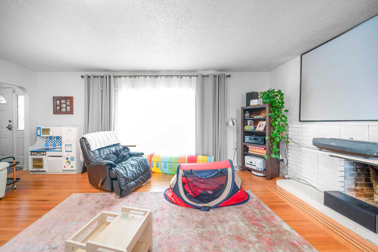 4516 Parker Street - Brentwood Park Single Family Residence for Sale, 4 Bedrooms (R3012905) #5