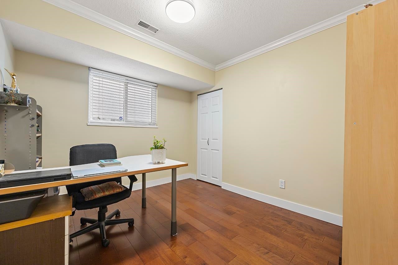 317 Hickey Drive - Coquitlam East Single Family Residence for Sale, 4 Bedrooms (R3013390) #28