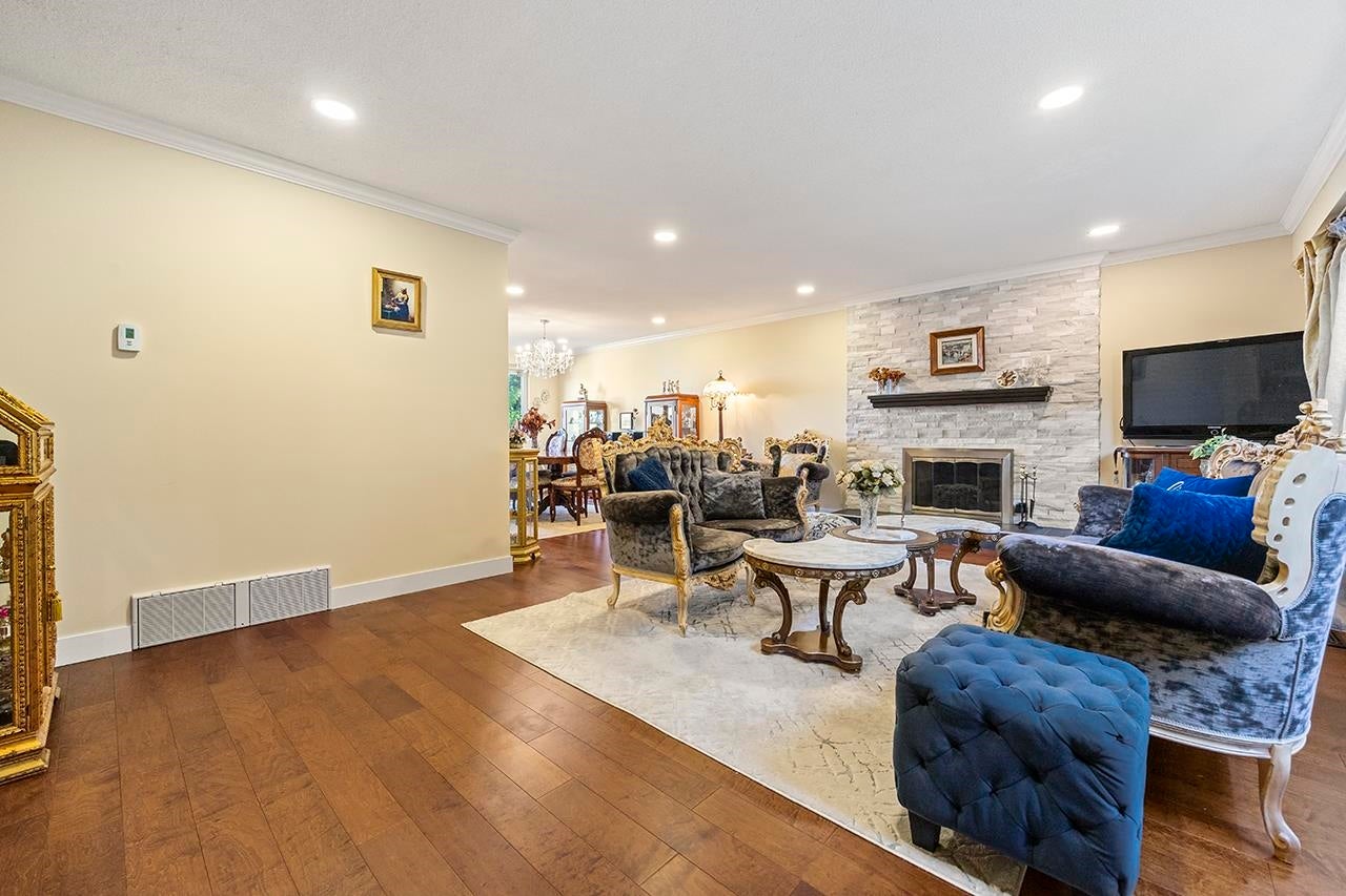 317 Hickey Drive - Coquitlam East Single Family Residence for Sale, 4 Bedrooms (R3013390) #6
