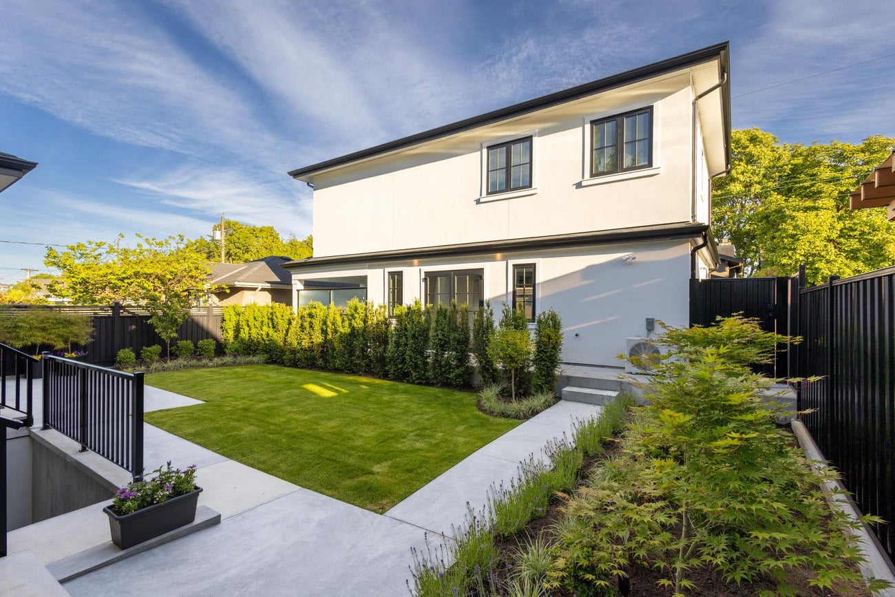 3970 Eton Street - Vancouver Heights Single Family Residence for Sale, 8 Bedrooms (R3013730) #34