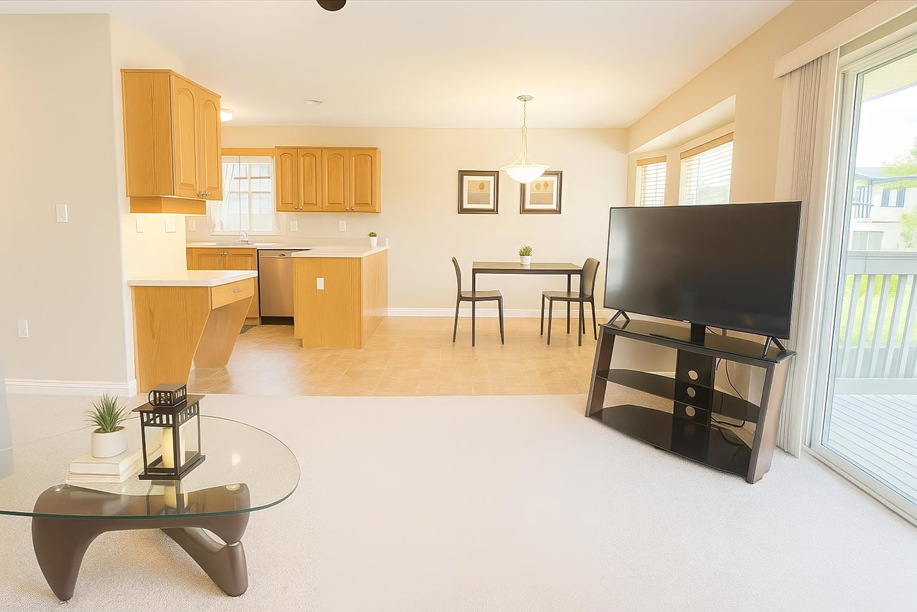 310 Mundy Street - Central Coquitlam Single Family Residence for Sale, 6 Bedrooms (R3014461) #8
