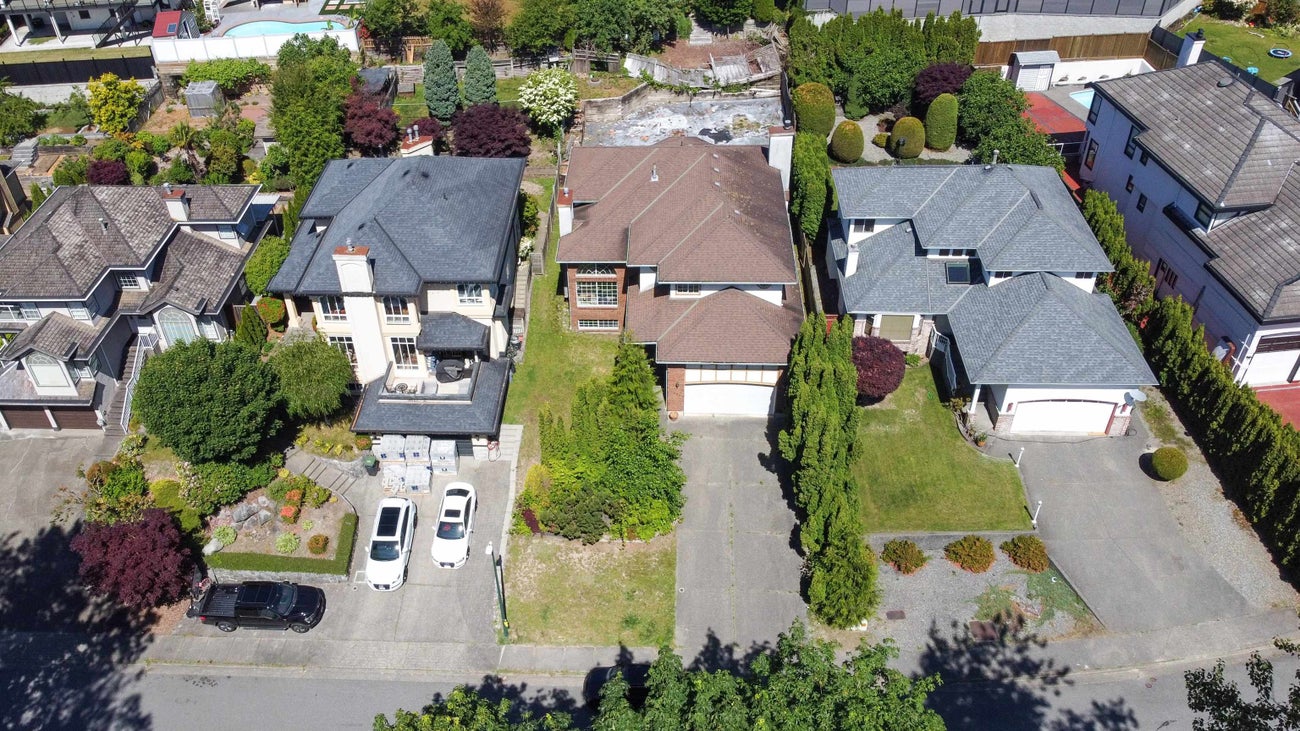 2267 Sorrento Drive - Coquitlam East Single Family Residence for Sale, 5 Bedrooms (R3014473) #1