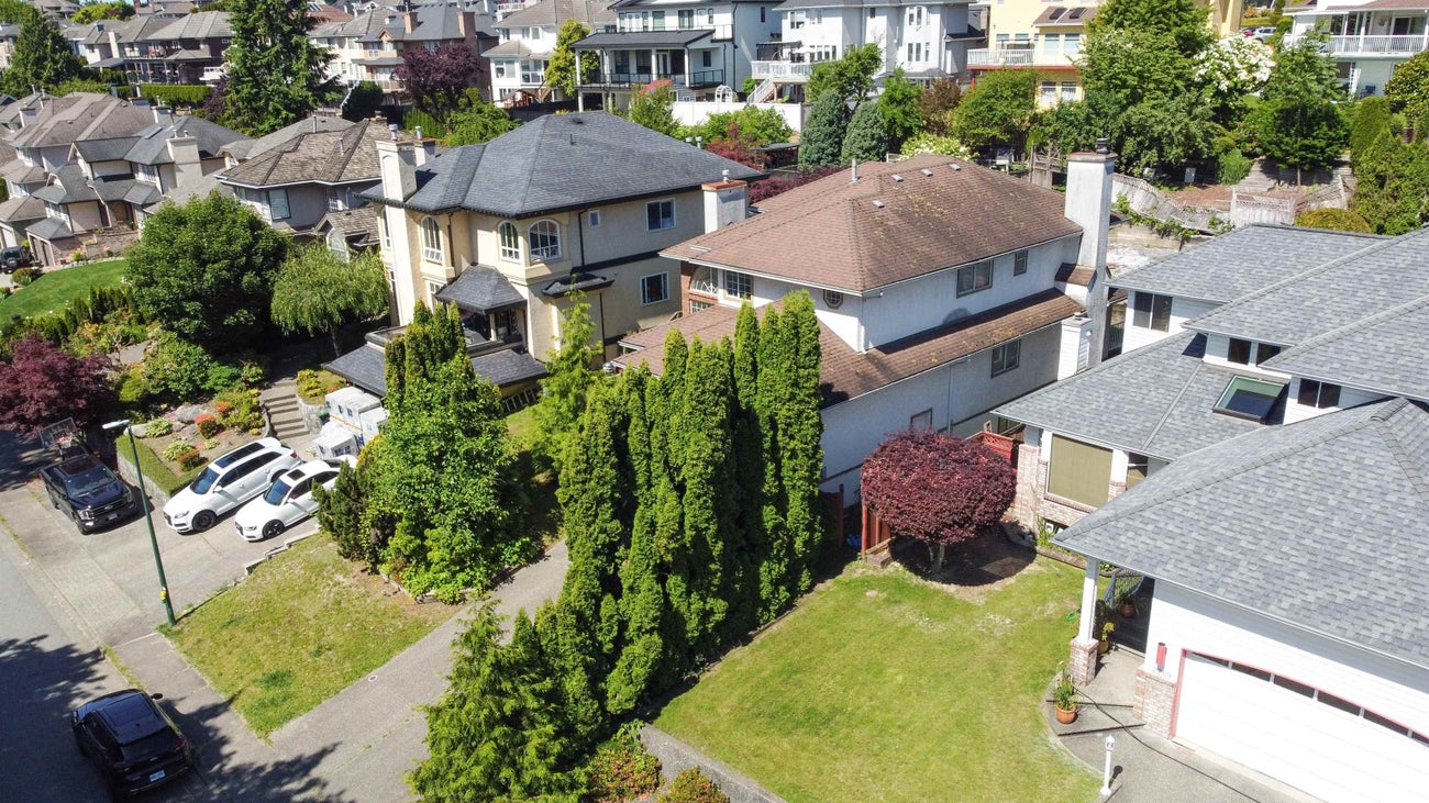 2267 Sorrento Drive - Coquitlam East Single Family Residence for Sale, 5 Bedrooms (R3014473) #3