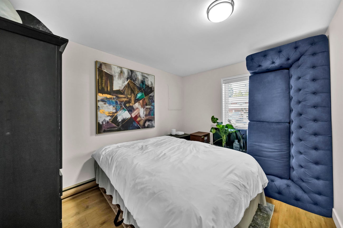808 Runnymede Avenue - Coquitlam West Single Family Residence for Sale, 6 Bedrooms (R3015052) #25