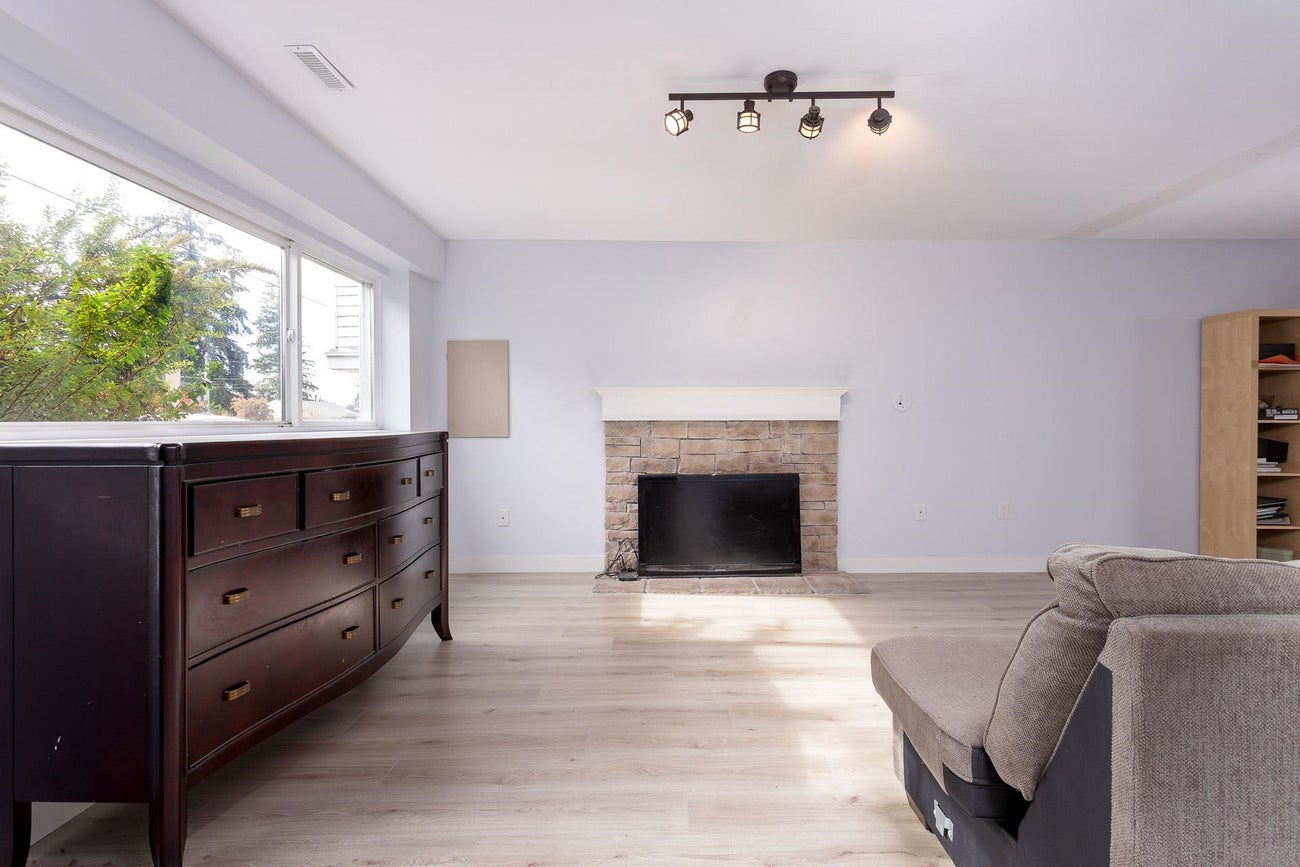 1415 Cornell Avenue - Central Coquitlam Single Family Residence for Sale, 4 Bedrooms (R3015336) #28