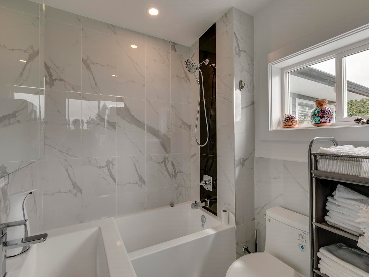 491 Midvale Street - Central Coquitlam Single Family Residence for Sale, 5 Bedrooms (R3015630)# - 11