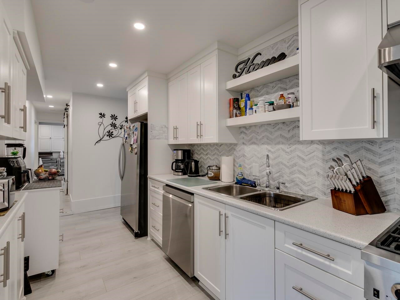 491 Midvale Street - Central Coquitlam Single Family Residence for Sale, 5 Bedrooms (R3015630)# - 30