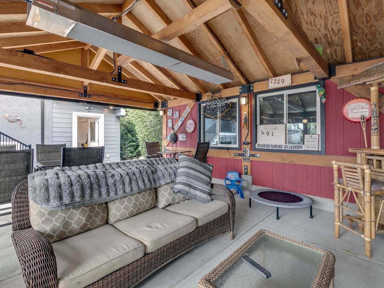 491 Midvale Street - Central Coquitlam Single Family Residence for Sale, 5 Bedrooms (R3015630)# - 35