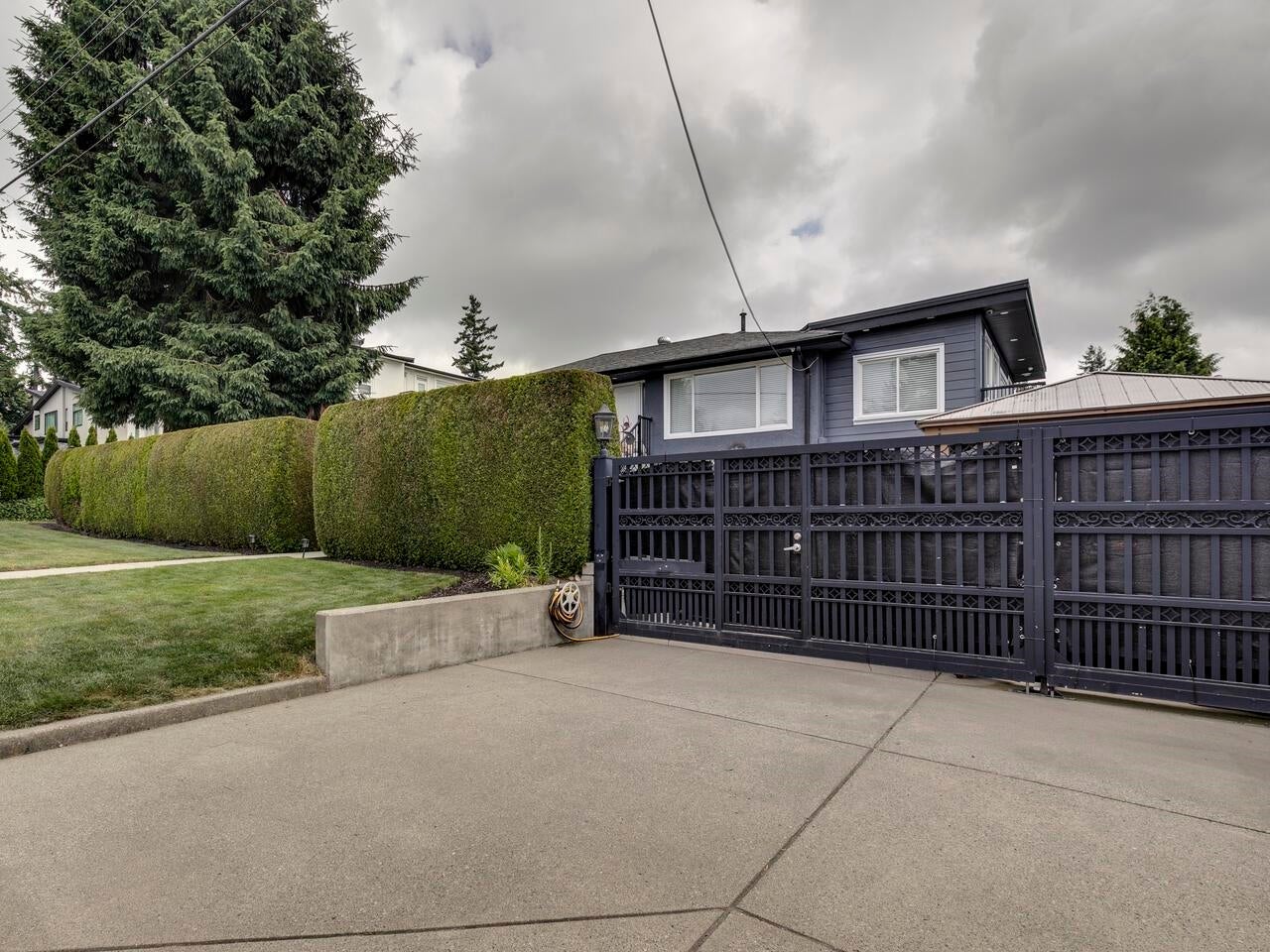 491 Midvale Street - Central Coquitlam Single Family Residence for Sale, 5 Bedrooms (R3015630) #3