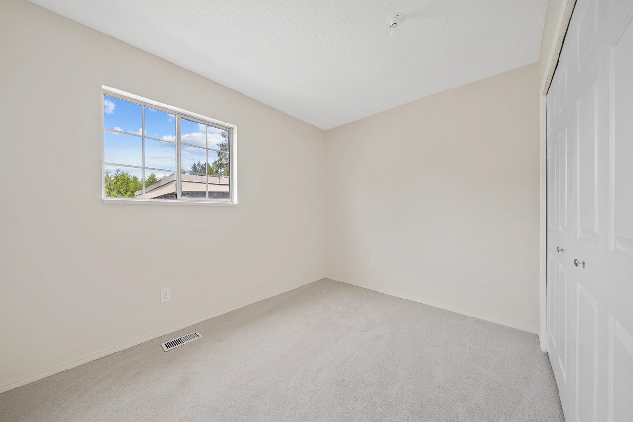 240 Montgomery Street - Central Coquitlam Single Family Residence for Sale, 5 Bedrooms (R3015681) #17