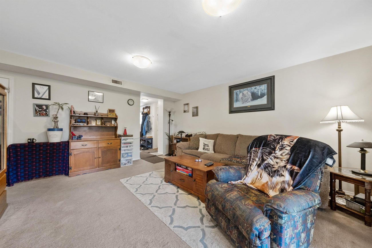 240 Montgomery Street - Central Coquitlam Single Family Residence for Sale, 5 Bedrooms (R3015681) #29