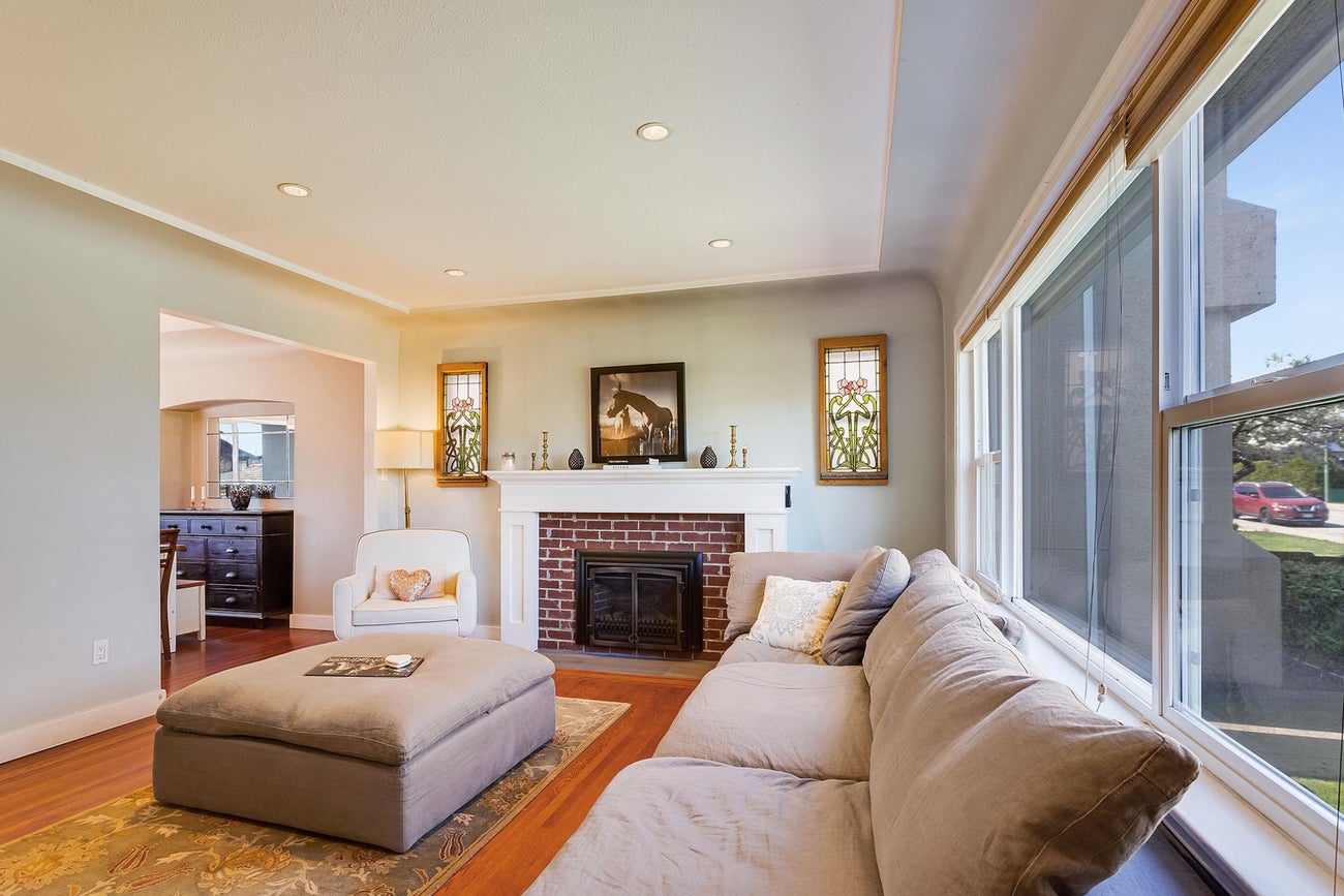 4046 Eton Street - Vancouver Heights Single Family Residence for Sale, 5 Bedrooms (R3015940) #4