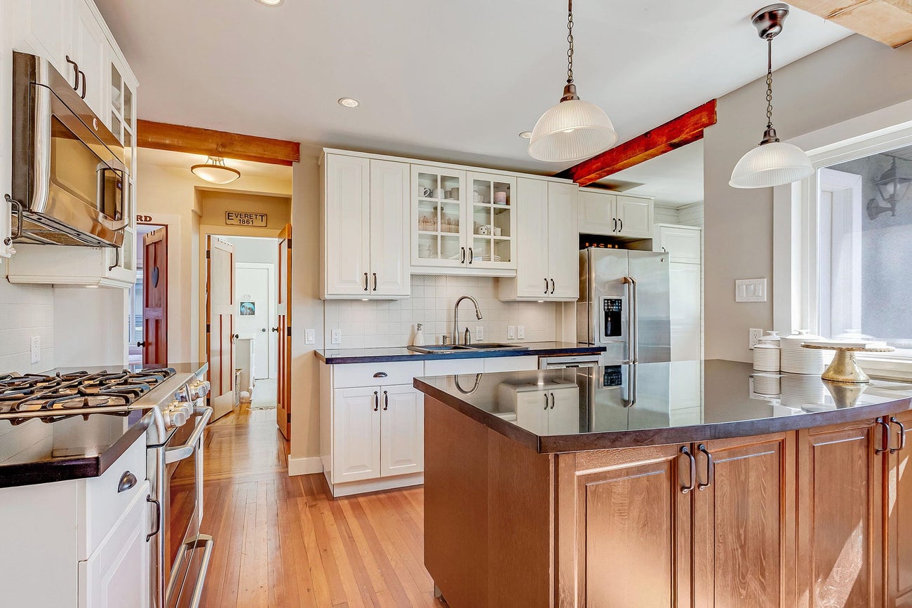 4046 Eton Street - Vancouver Heights Single Family Residence for Sale, 5 Bedrooms (R3015940) #7