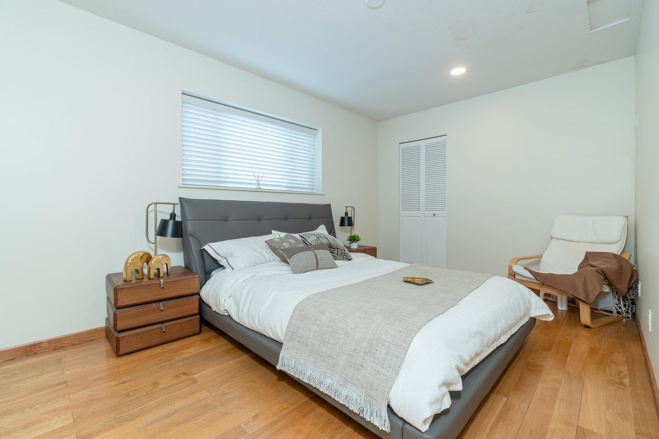 7378 Union Street - Simon Fraser Univer. Single Family Residence for Sale, 7 Bedrooms (R3016578) #21