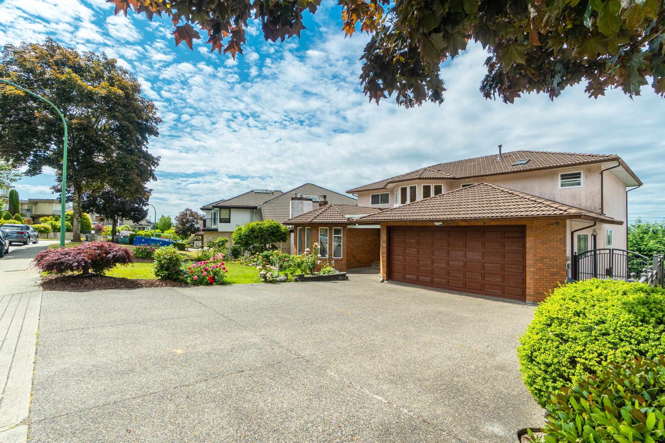 7378 Union Street - Simon Fraser Univer. Single Family Residence for Sale, 7 Bedrooms (R3016578) #3