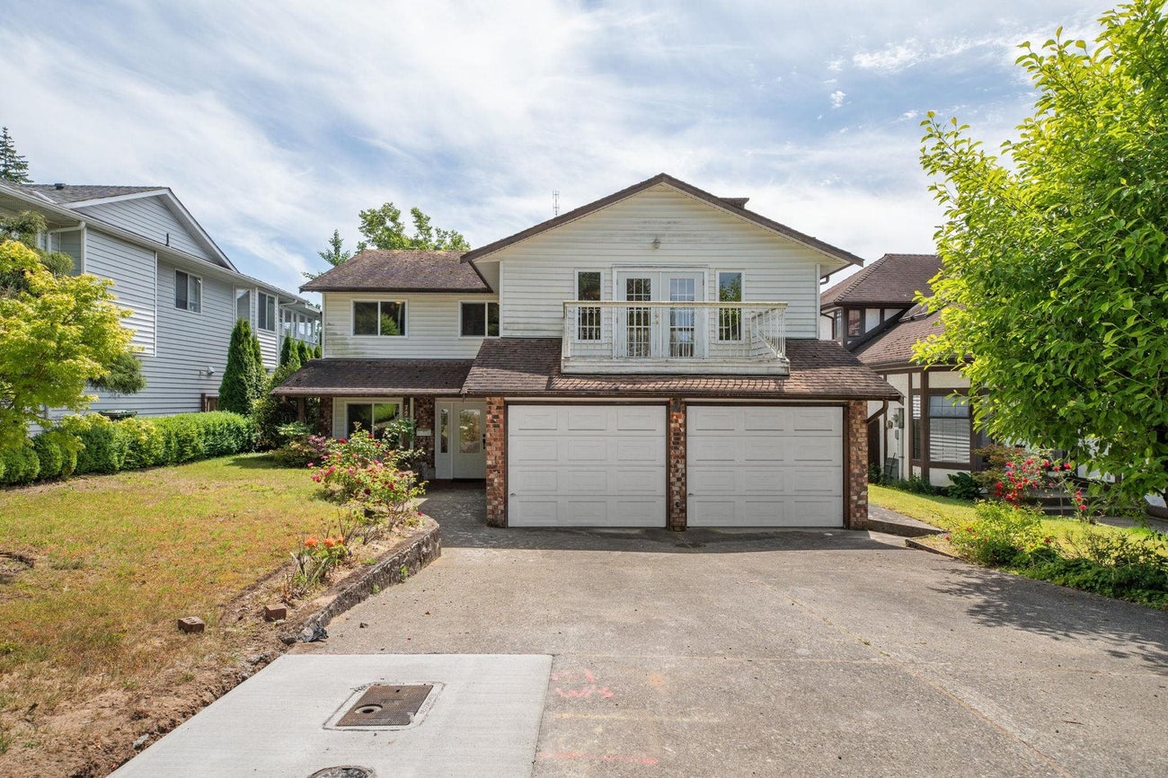 722 Foster Avenue - Coquitlam West Single Family Residence for Sale, 5 Bedrooms (R3017179) #1