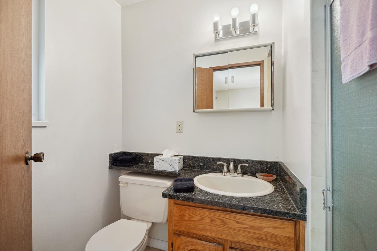 722 Foster Avenue - Coquitlam West Single Family Residence for Sale, 5 Bedrooms (R3017179) #22