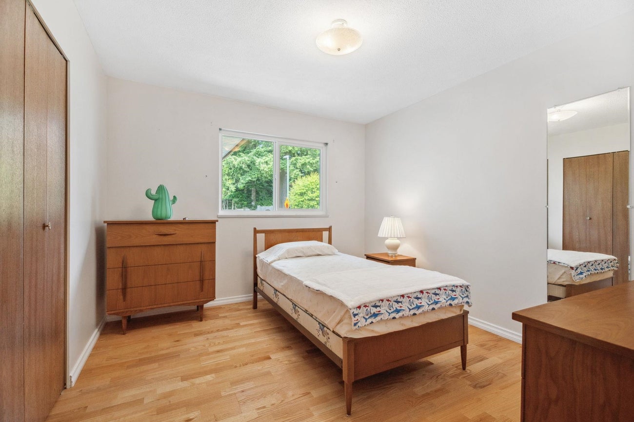 722 Foster Avenue - Coquitlam West Single Family Residence for Sale, 5 Bedrooms (R3017179) #27