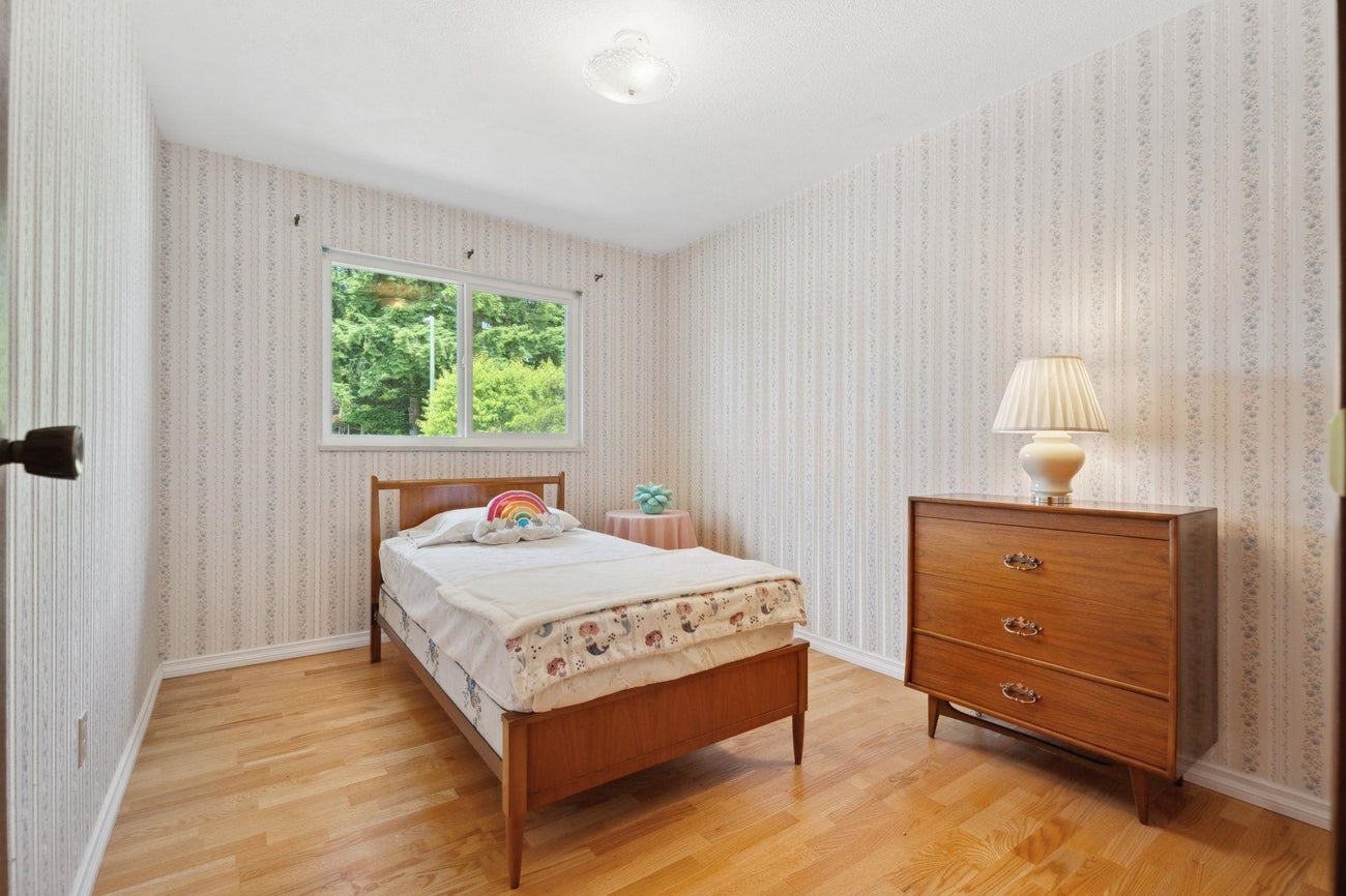 722 Foster Avenue - Coquitlam West Single Family Residence for Sale, 5 Bedrooms (R3017179) #30