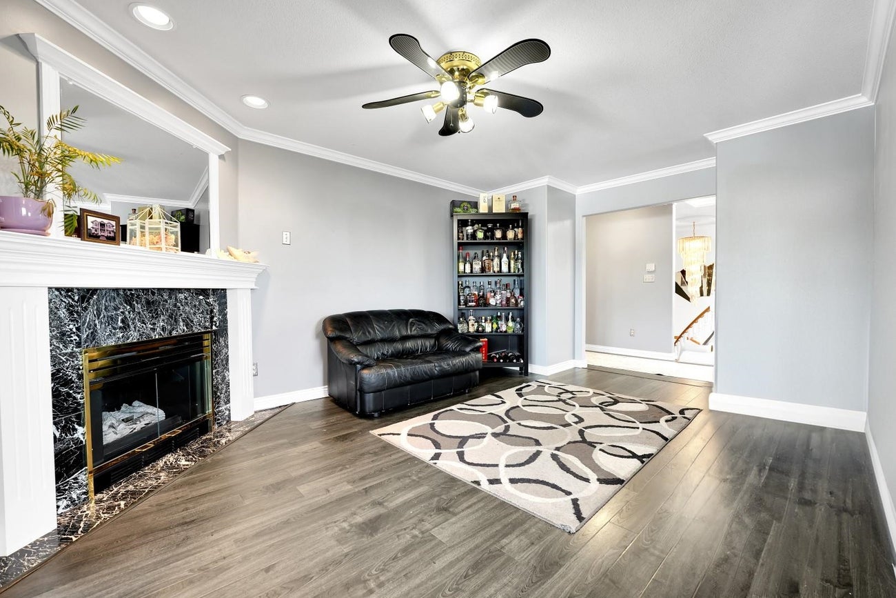 306 Marmont Street - Maillardville Single Family Residence for Sale, 8 Bedrooms (R3017200) #13