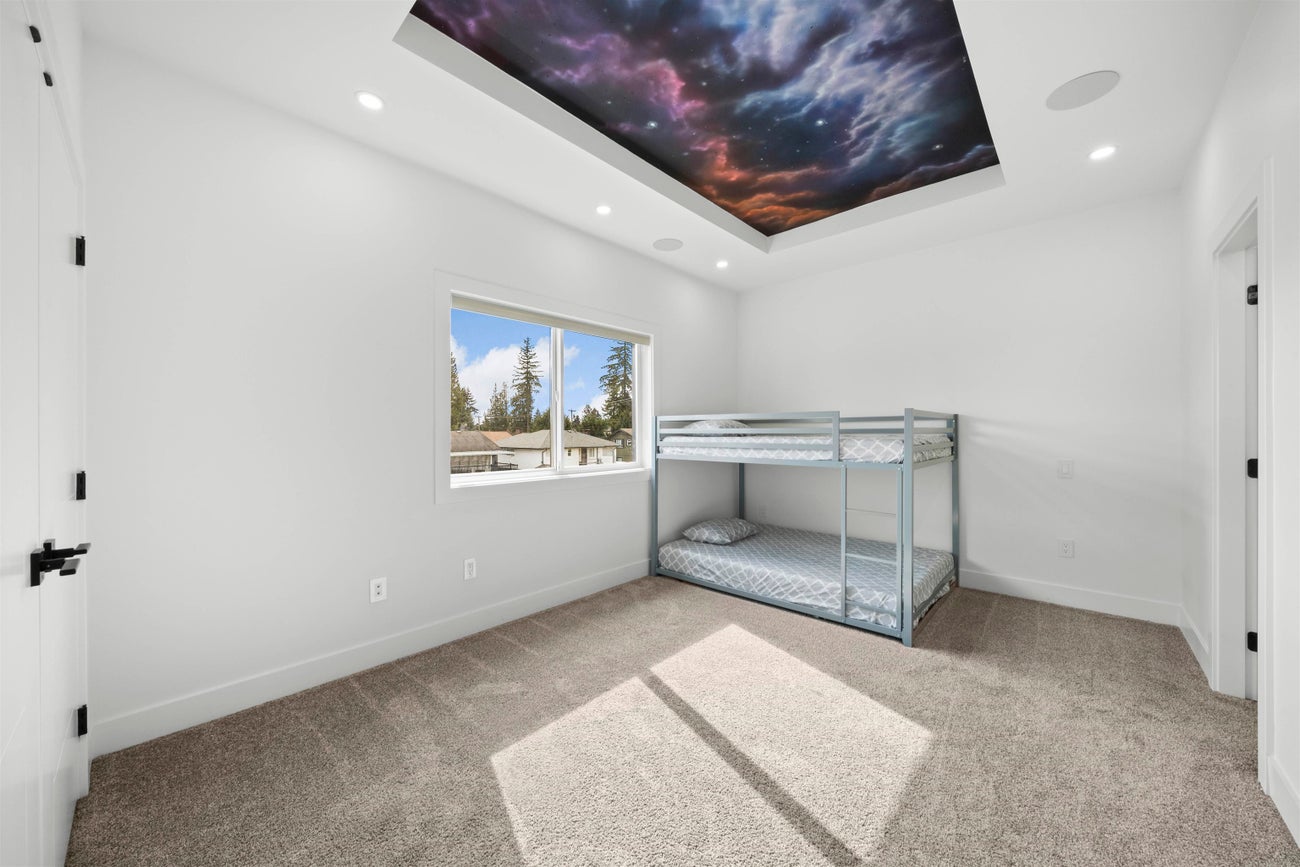 1054 Smith Avenue - Central Coquitlam Single Family Residence for Sale, 7 Bedrooms (R3017281) #25