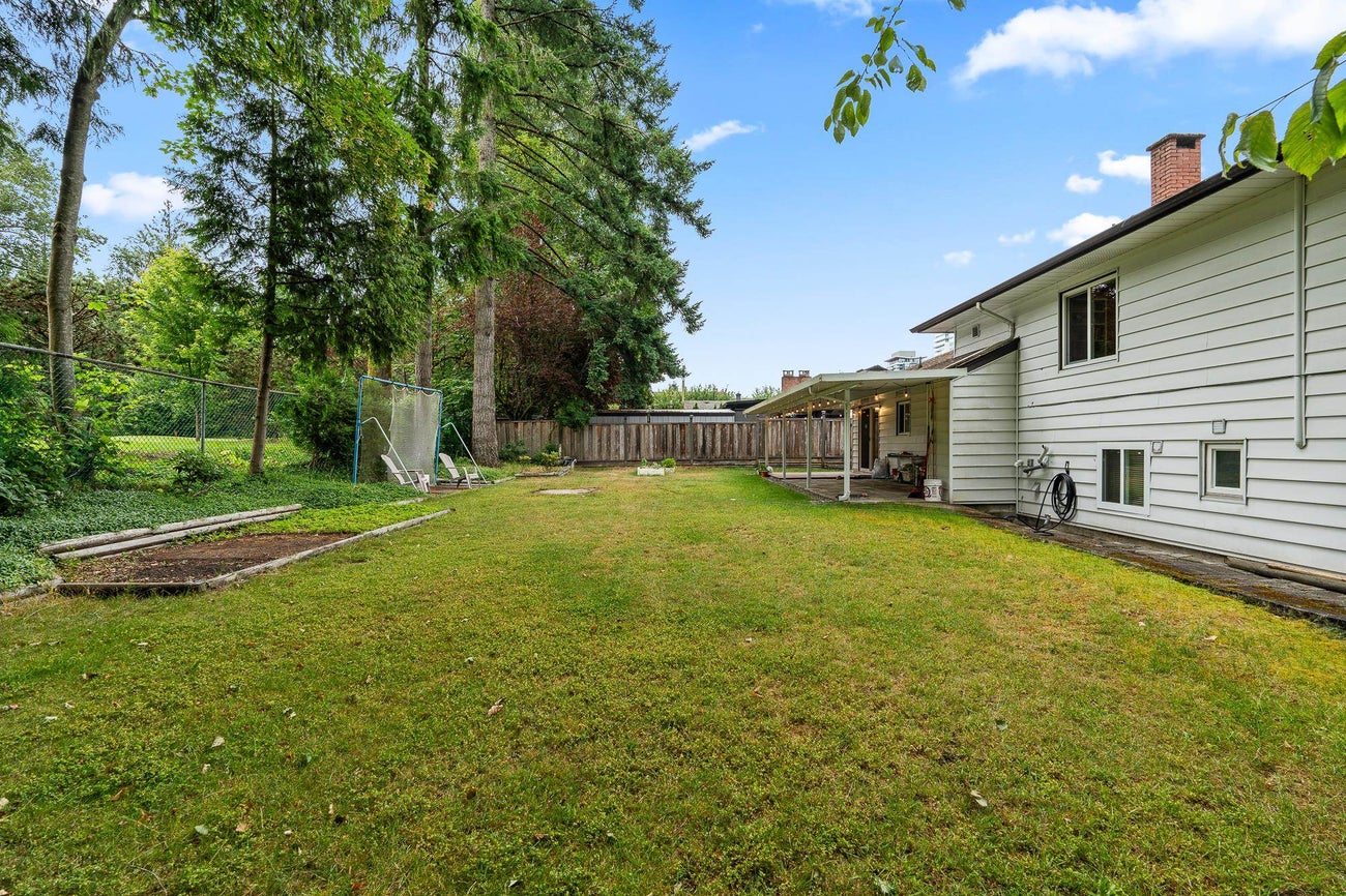 943 Dennison Avenue - Coquitlam West Single Family Residence for Sale, 7 Bedrooms (R3018544) #28