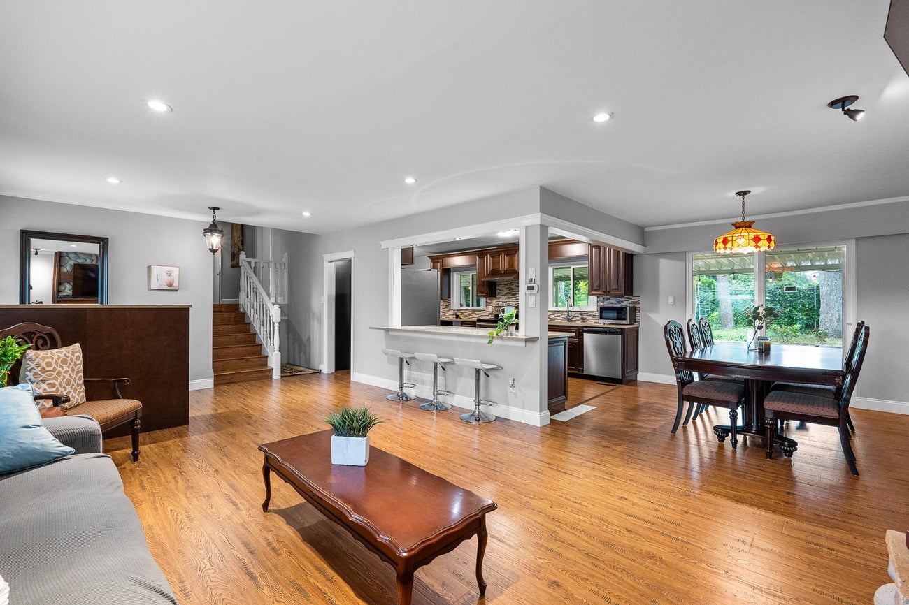 943 Dennison Avenue - Coquitlam West Single Family Residence for Sale, 7 Bedrooms (R3018544) #6