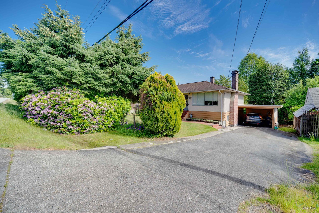 762 Edgar Avenue - Coquitlam West Single Family Residence for Sale, 3 Bedrooms (R3018572) #3