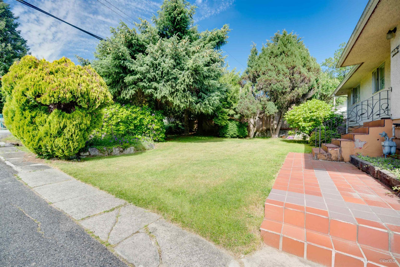 762 Edgar Avenue - Coquitlam West Single Family Residence for Sale, 3 Bedrooms (R3018572) #4