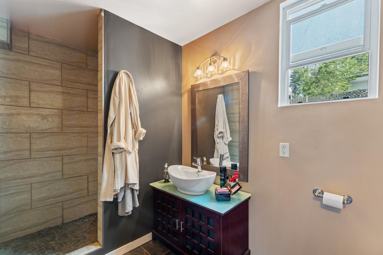 316 Laval Square - Maillardville Single Family Residence for Sale, 5 Bedrooms (R3018761)# - 10