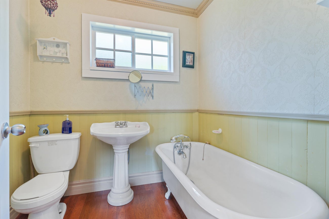 316 Laval Square - Maillardville Single Family Residence for Sale, 5 Bedrooms (R3018761) #11