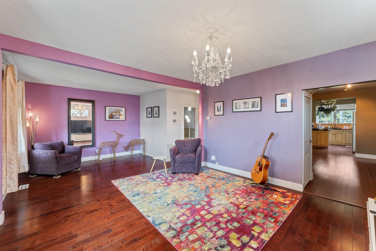 316 Laval Square - Maillardville Single Family Residence for Sale, 5 Bedrooms (R3018761) #2