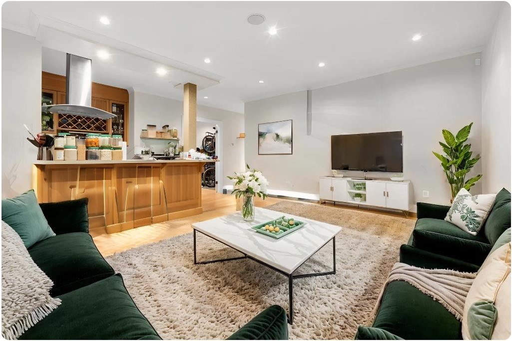 8233 Government Road - Government Road Single Family Residence for Sale, 7 Bedrooms (R3018877) #33