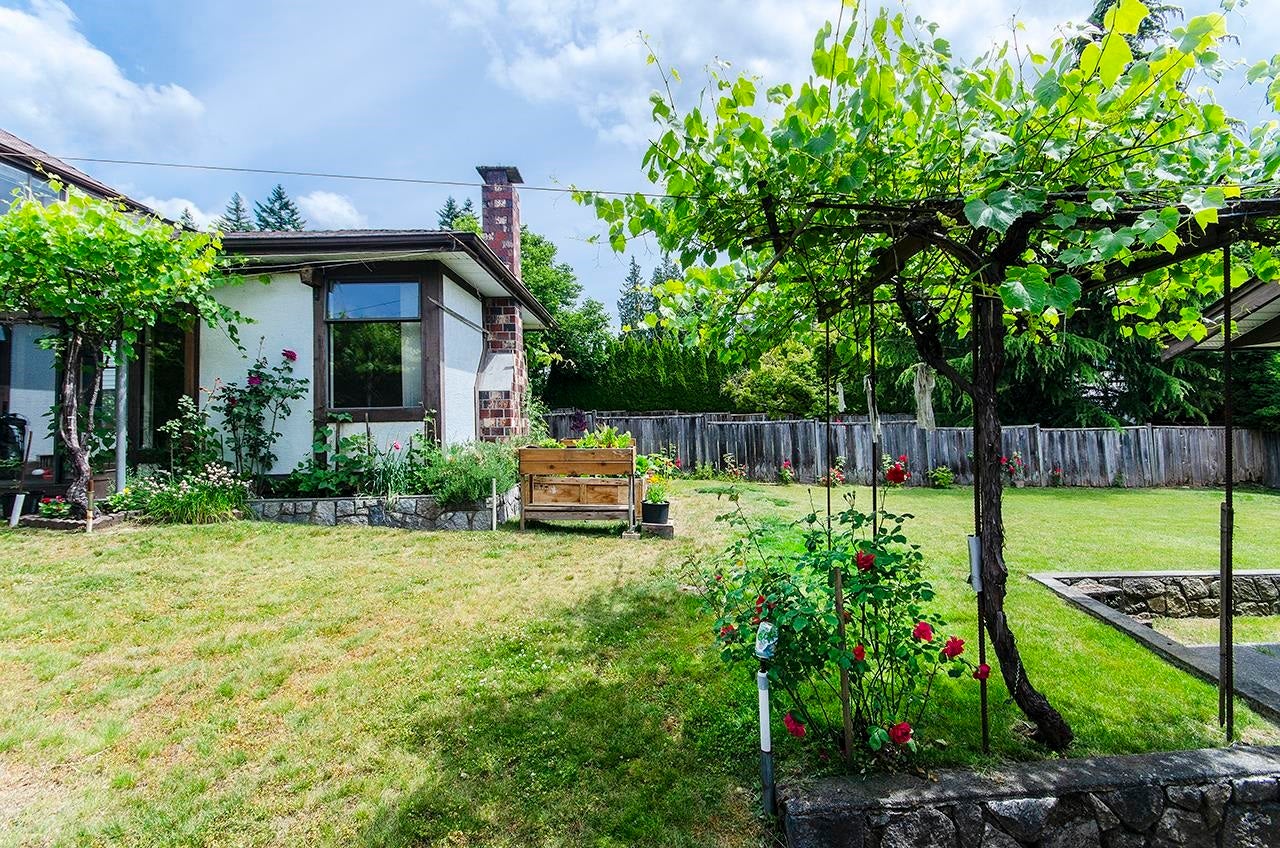 718 Foster Avenue - Coquitlam West Single Family Residence for Sale, 3 Bedrooms (R3019454) #30