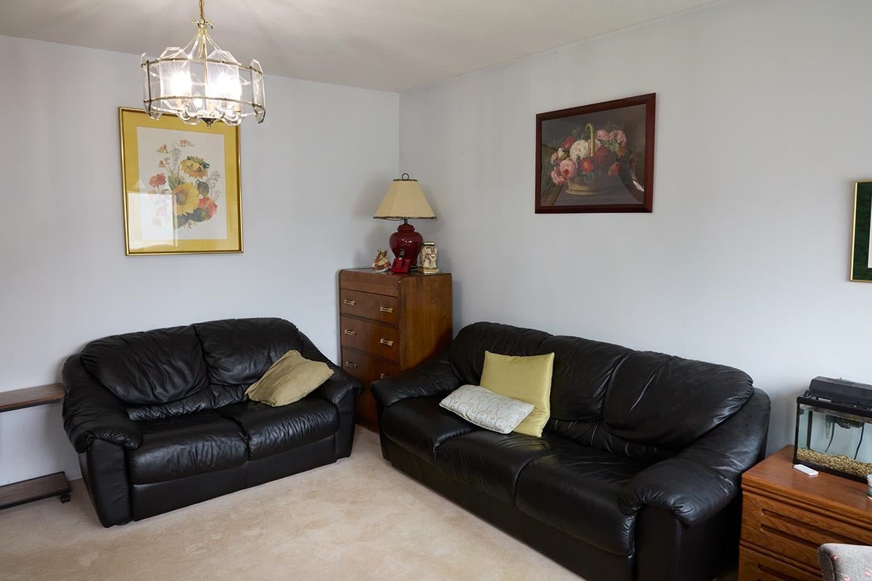 4240 Dundas Street - Vancouver Heights Single Family Residence for Sale, 5 Bedrooms (R3019705) #2