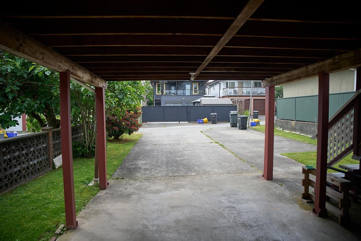 4240 Dundas Street - Vancouver Heights Single Family Residence for Sale, 5 Bedrooms (R3019705) #31